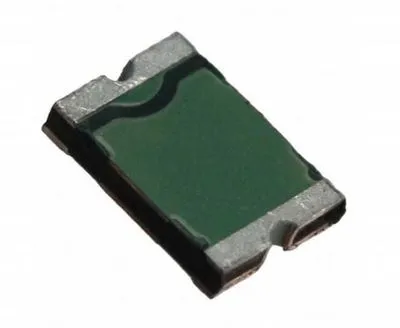0.9R 500mA 16V PTC Sigorta 1210